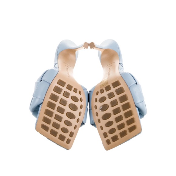 BOTTEGA VENETA Lido Sandals in color Ice (blue) - Picture 5 of 12